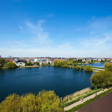 スチール ハウス *