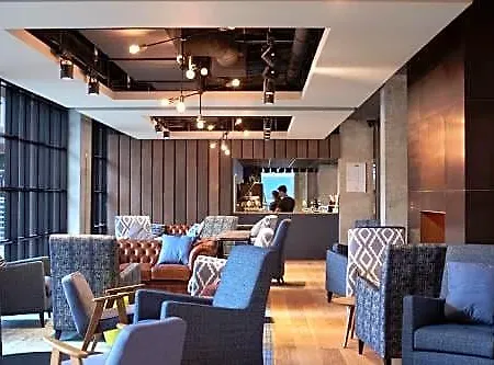Hostel Steel House *