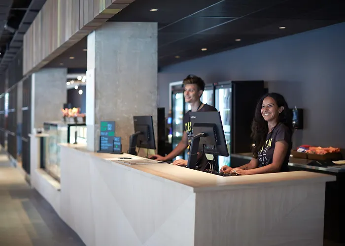 스틸 하우스 호스텔 *