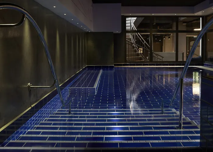 호스텔 스틸 하우스 *