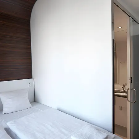 Steel House * Copenhaga