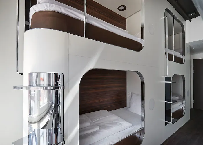 Steel House Hostel *